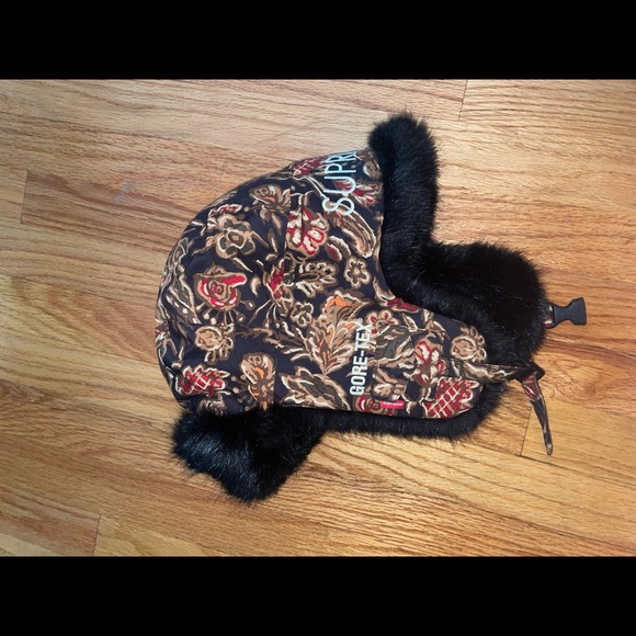 Supreme GORE-TEX Taped Seam Trooper Flower Print - Picture 4 of 4